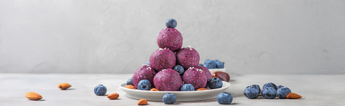 Simple snack for in between meals without industrial sugar