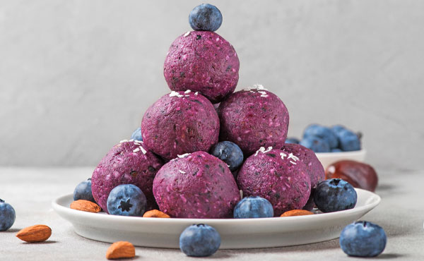Simple snack for in between meals without industrial sugar